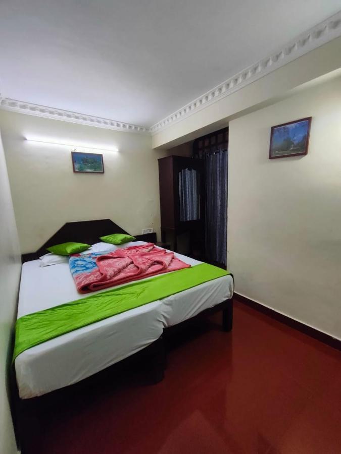 Munnar Kaippalli Budget Homestay Luaran gambar